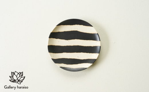 【沖縄のかわいい器】陶factory509 モノクロ皿／ゼブラ