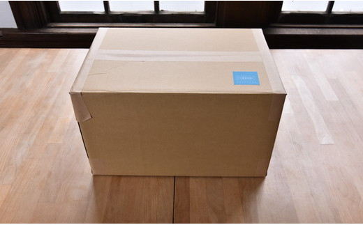 岡喜近江牛レザーと帆布のタテ型ショルダーバッグ　グレー/琵琶湖ブルー【CC18W】