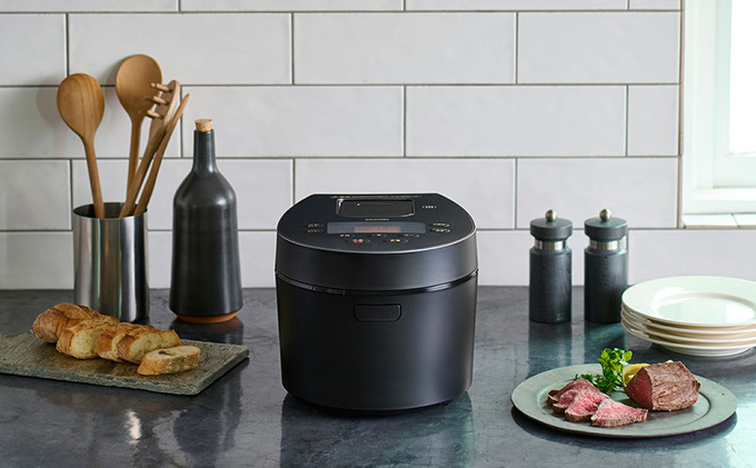 未使用 アイリスオーヤマ IH炊飯器 BLRC-IE30-B 3合 ブラック Amazon | アイリスオーヤマ IH炊飯器 3合 IH式 31銘柄炊き分け