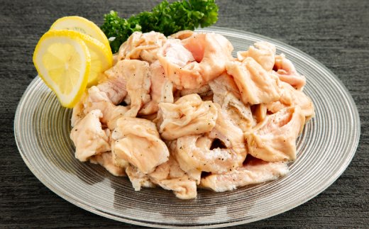 17-88 【年内配送12月8日入金まで】オホーツク産豚丸ホルモン（塩）600g within2025