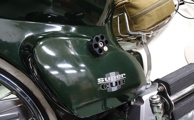 スーパーカブより外しました　Bui vinh専用 Honda スーパーカブ用 サイドカバーボルト 右 雑貨 日用品
