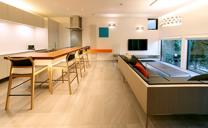 石邸 富良野 宿泊券（2～6名利用）【OFFシーズン】ホテル 旅行 北海道 富良野 ふらの 宿泊 チケット 体験 旅