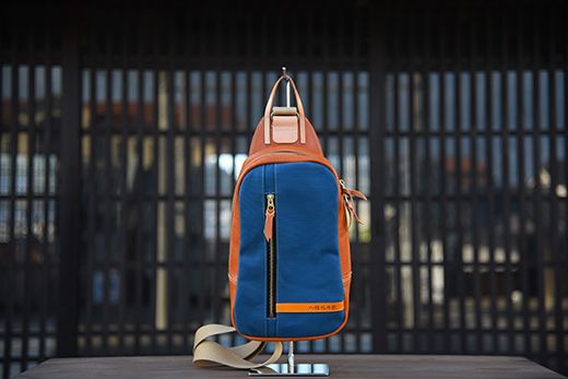 ハンドメイド　上質な素材で作った大人のワンショルダーバッグ　琵琶湖ブルー【CC22W】