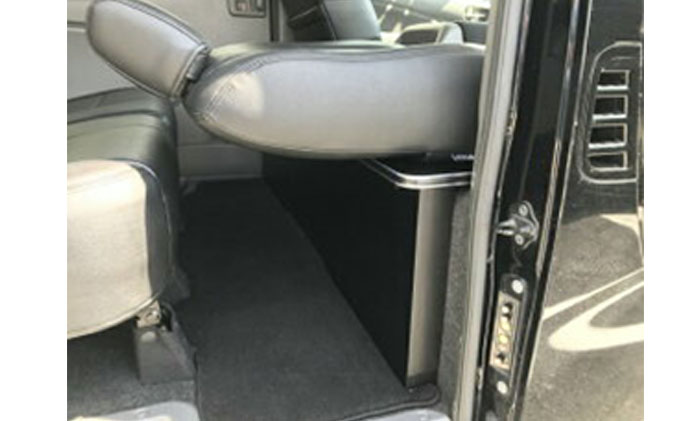 日産　 NV350キャラバン　プレミアムGX　セカンドテーブル（2車種用） 雑貨 日用品 