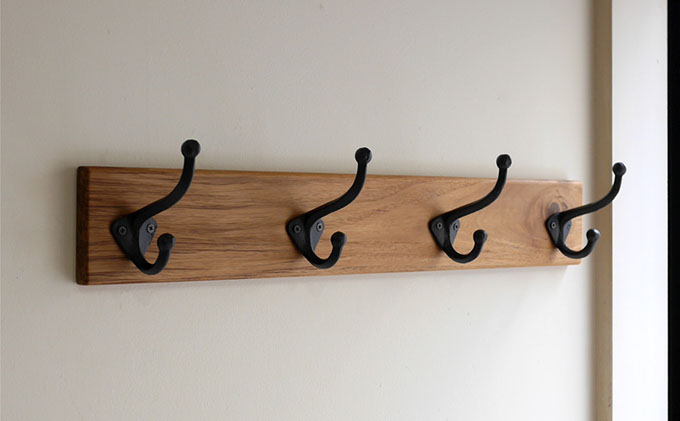 無垢チーク材＆4連大きなアイアンダブルフックのウォールコートハンガー 70cm （ウォールフック，帽子掛け，コート掛け，玄関，家具） 雑貨 日用品 インテリア ウォールハンガ 天然無垢木材 