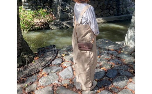 【八幡レザー 】お財布ポシェット（コゲチャ）【DP04W】