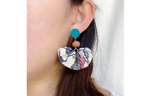 【ピアスorイヤリング】クバの葉ポリマークレイピアス