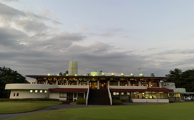 【平日限定】嵐山カントリークラブ ゴルフプレー券 4名様 ゴルフ場利用権 