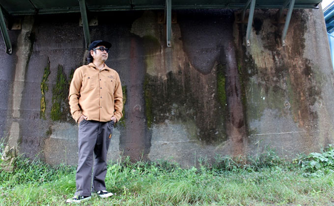 GONZO SURF　ツイーディーコーデュロイシャツ　カラー：キャメル ファッション 服 男性 メンズ 