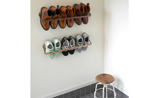 Sneaker wall スニーカーウォール  SW-680WN ウォールナット（おおよそ3足収納 ウォルナット無垢材 壁掛け 木製 シューズラック スリッパラック）【配達不可：沖縄・離島】 雑貨 日用品 家具 