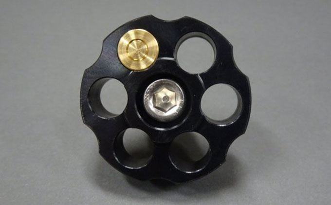  Honda　クロスカブ用　サイドカバーボルト 雑貨 日用品 アルミ削り出し リボルバー シリンダー形状 工具無し 