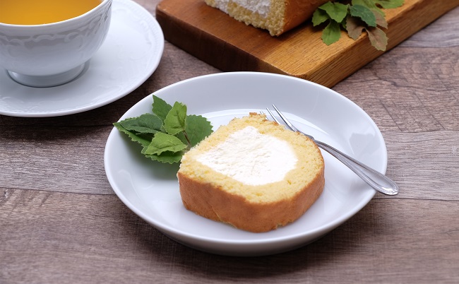 ホワイトデーギフト 森高牧場 ロールケーキ  1本  3月12日～14日お届け お菓子 スイーツ 牛乳屋 