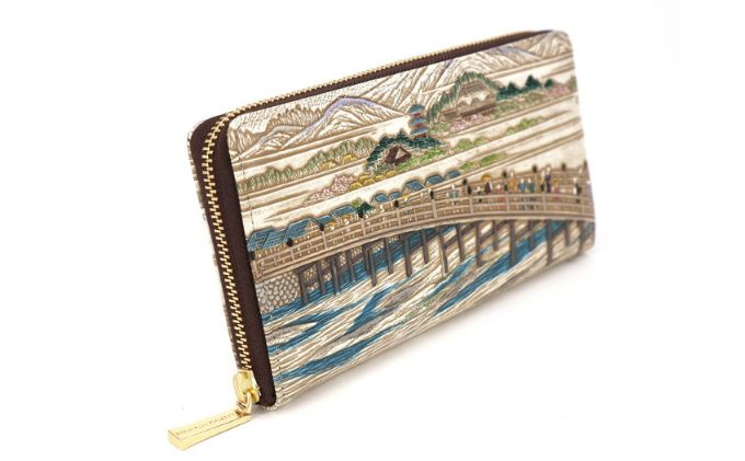 【文庫屋大関】大容量　ぐるっとファスナーの長財布　浮世絵　三条大橋【皮革工芸品】 ファッション 小物 仕切り カードポケット ロングポケット 