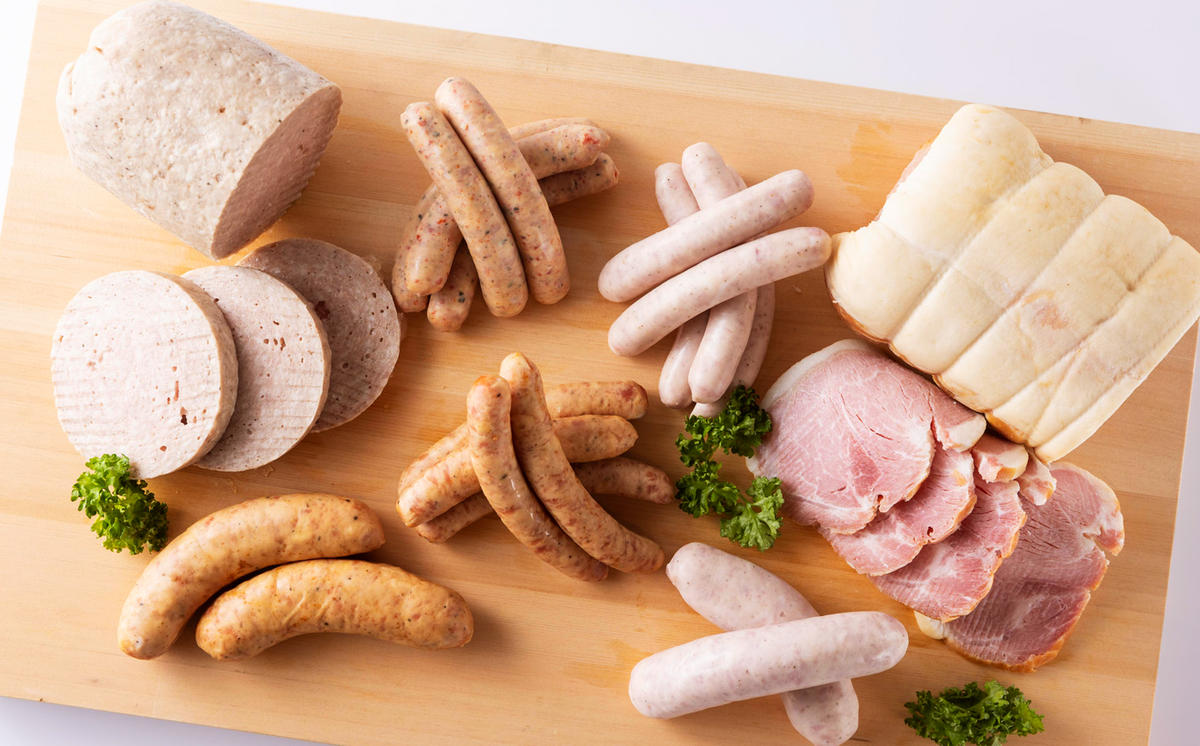 北海道産 ホエー豚 ハム ソーセージ ボロニア 7種 食べ比べ セット (1.45kg＋19本)