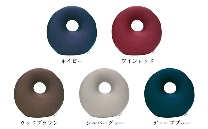 ツッコミくま　もぐコロ　ドーナツ型クッション ツッコミくま ドーナツ型クッション - メルカリ