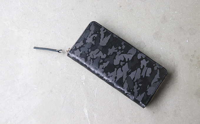 【裏地イエロー】型押しカモフラレザーのラウンドウォレット ファッション 小物 財布 迷彩 ラウンドウォレット長財布 小銭 お札 カード 手作り 日本製 皮 