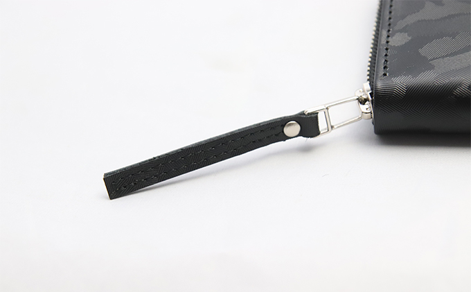 【裏地イエロー】型押しカモフラレザーのラウンドウォレット ファッション 小物 財布 迷彩 ラウンドウォレット長財布 小銭 お札 カード 手作り 日本製 皮 