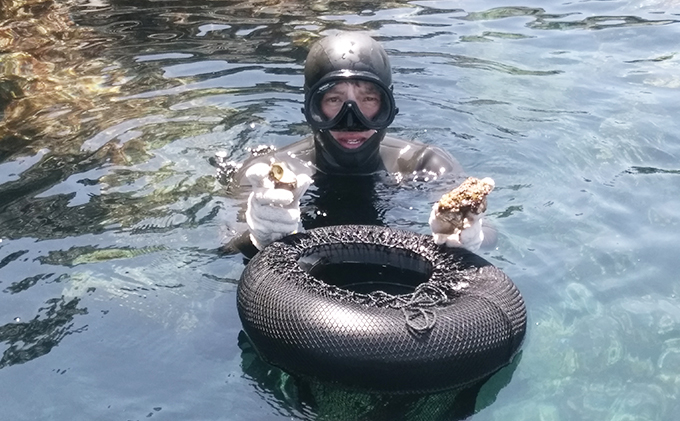 素潜り漁師の宿　宿泊補助券　8，000円相当分 チケット 優待券 旅行 割引券 海 お出かけ レジャー 刺身 海鮮 魚 魚介類 