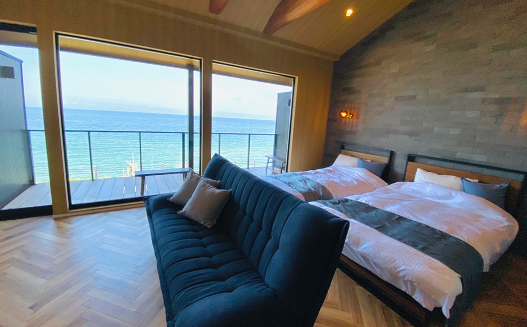 AWAJI OCEAN BASE　ペア宿泊券　貸別荘 淡路島