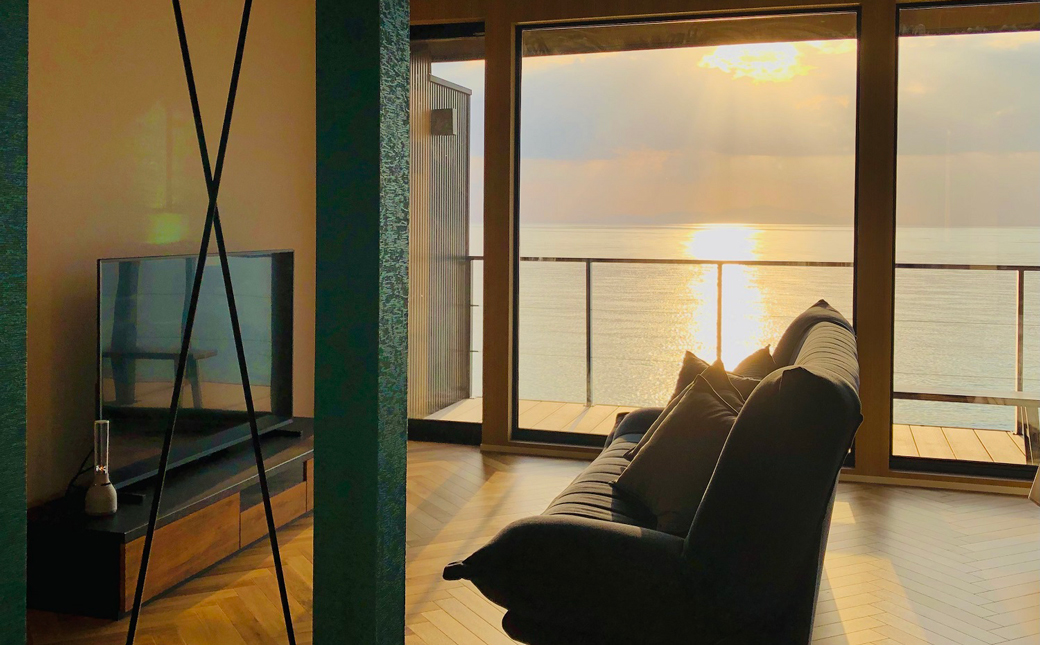 AWAJI OCEAN BASE　ペア宿泊券　貸別荘 淡路島