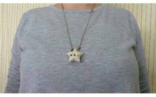 X-2 ☆猫のハナリナ＋星型とオカリナ型のペンダント