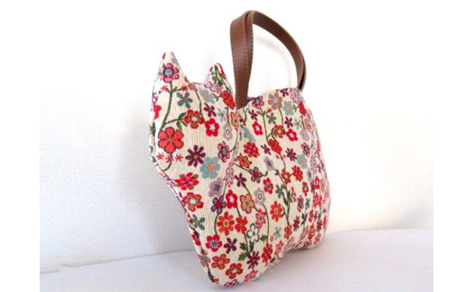 オリジナルネコ型トートバッグ＊ゴブラン織花柄ネコ ファッション かばん 猫 ねこ 普段使い お出かけ 