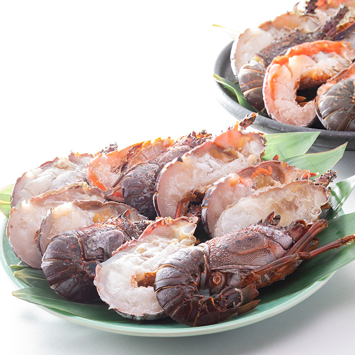 地元産 冷凍伊勢海老カット(サイズ不揃い）約2ｋｇ（約1ｋｇ×2）※北海道・沖縄・離島への発送不可
