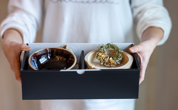 ペットフードボウル 国産桧の間伐材 小石原焼 お届け：在庫が無い場合は、12ヶ月お待ちいただく場合もあります 食べやすいサイズを研究 雑貨 ペット用品 グッズ 犬用 猫用 