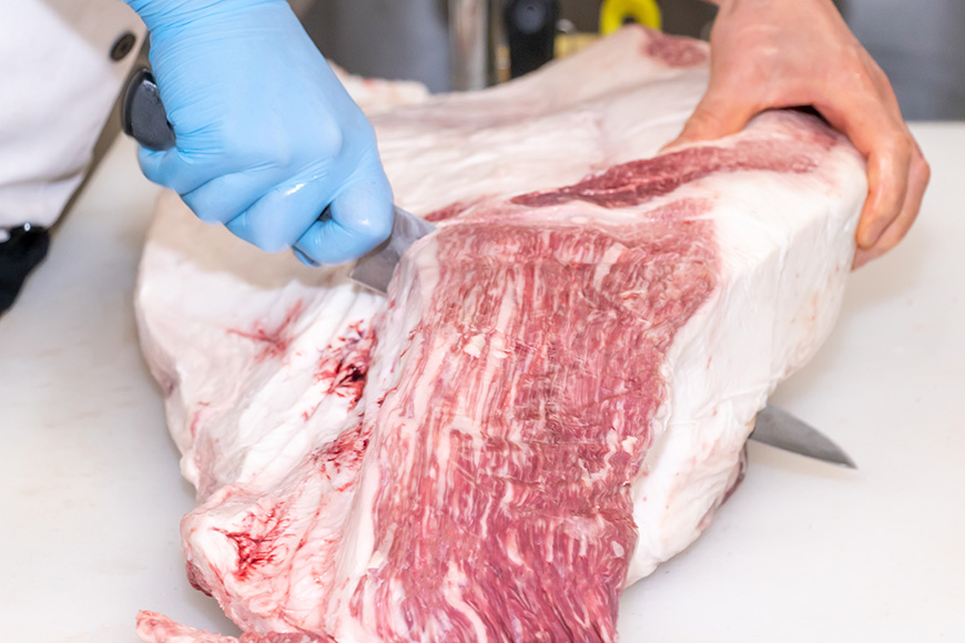 長崎県島原市のふるさと納税 AD173Ａ５ランク！島原和牛１００％ステーキハンバーグ（２枚入） ～自宅で高級レストランの味が楽しめます～