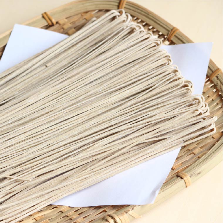茨城県行方市のふるさと納税 【茨城県共通返礼品／桜川市】【常陸秋そば】常陸そば乾麺 6袋(ご贈答用つゆ付)｜そば 乾麺 常陸秋そば 茨城県共通返礼品 桜川市 年越しそば 茨城県 行方市(DX-32)