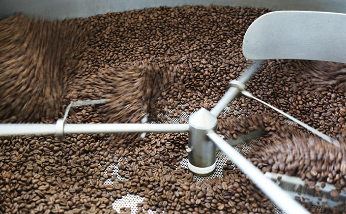 丸山珈琲のカフェラテベース（300ml）2本セット 飲料類 希釈用 割るだけ 簡単 豊かな香り 味わい コク 牛乳 炭酸水 お湯 お酒 アレンジ 無糖 微糖 