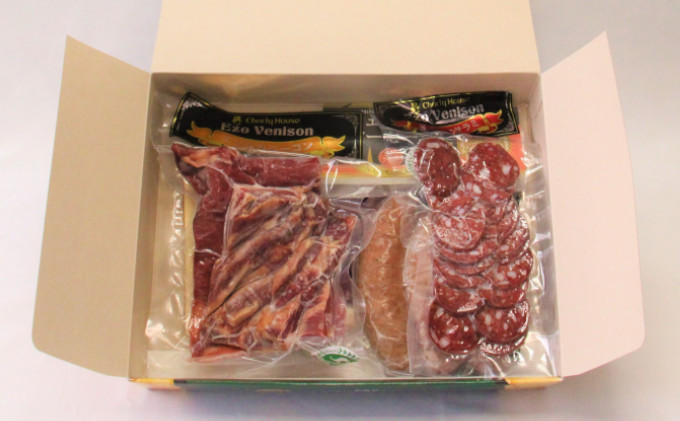 エゾシカ肉加工品セットA 北海道 南富良野町 エゾシカ 鹿肉 鹿 ソーセージ サラミ ハム ベーコン セット 詰合せ 贈り物 ギフト ジビエ 