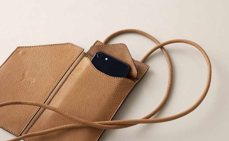 ENVELOPE（野生鹿革のスマートフォン　ミニショルダーバッグ） ファッション かばん トートバッグ 手提げ 着物 帯 