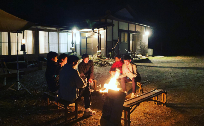 ゲストハウス笑び 4名貸切宿泊＆SUP体験半日コース 参加 チケット アウトドア 川遊び 自然 長良川 リフレッシュ 非日常 スポーツ 清流 満天 星 星空 ストレス解消 アクティブ レジャー 泊り 4人 