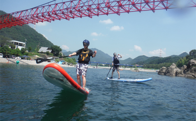 ゲストハウス笑び 4名貸切宿泊＆SUP体験半日コース 参加 チケット アウトドア 川遊び 自然 長良川 リフレッシュ 非日常 スポーツ 清流 満天 星 星空 ストレス解消 アクティブ レジャー 泊り 4人 