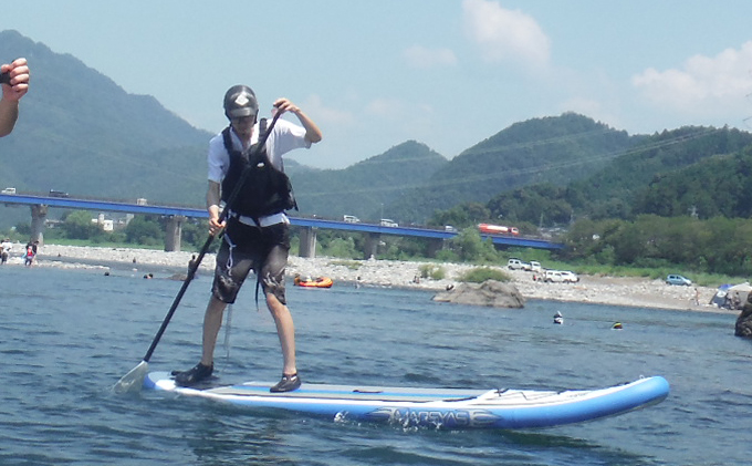 ゲストハウス笑び ペア貸切宿泊＆SUP体験半日コース 参加 チケット アウトドア 川遊び 自然 長良川 リフレッシュ 非日常 スポーツ 清流 満天 星 星空 ストレス解消 アクティブ レジャー お泊り 2人 