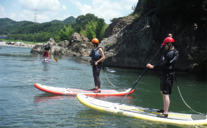 ゲストハウス笑び 4名貸切宿泊＆SUP体験半日コース 参加 チケット アウトドア 川遊び 自然 長良川 リフレッシュ 非日常 スポーツ 清流 満天 星 星空 ストレス解消 アクティブ レジャー 泊り 4人 