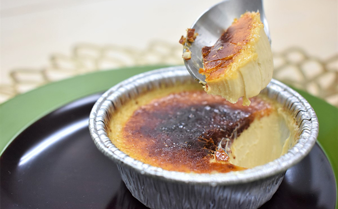 「La Salute」のカタラーナ（4個）ご家庭用 お菓子 スイーツ 焼菓子 イタリアン 出張料理 おもてなし 甘さ 和三盆糖 濃口醤油 カラメル 添加物 手作り 