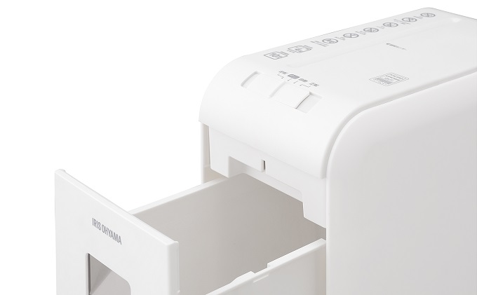 パーソナルシュレッダー マイクロクロスカット P4HMSV-W ホワイト シュレッダー 家庭用 電動 静音 A4 細断 10分連続使用 個人情報 書類 リモート 在宅 家 オフィス アイリスオーヤマ オフィス機器 