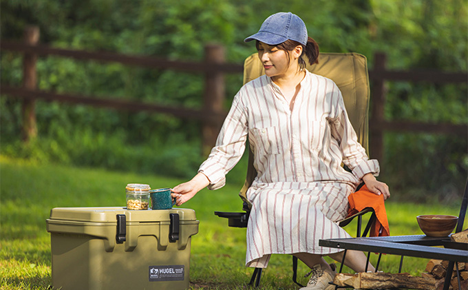 HUGEL クーラーボックス 20L TC-20 カーキ アイリスオーヤマ 雑貨 高密度発泡ウレタン 長時間 保冷 