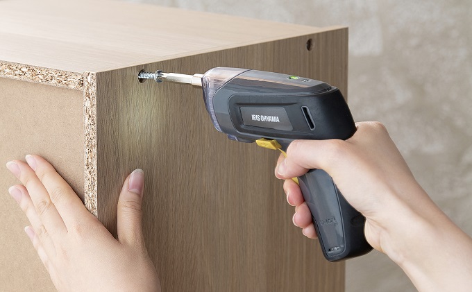 充電式電動ドライバー JDD352-H グレー/マスタード アイリスオーヤマ 電動工具 DIY 軽量 コンパクト 簡単操作 ACアダプター USBポート LEDライト マグネット ビット 固定 