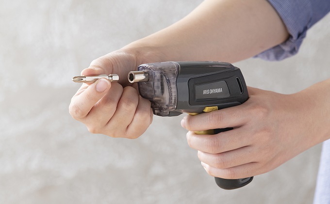 充電式電動ドライバー JDD352-H グレー/マスタード アイリスオーヤマ 電動工具 DIY 軽量 コンパクト 簡単操作 ACアダプター USBポート LEDライト マグネット ビット 固定 