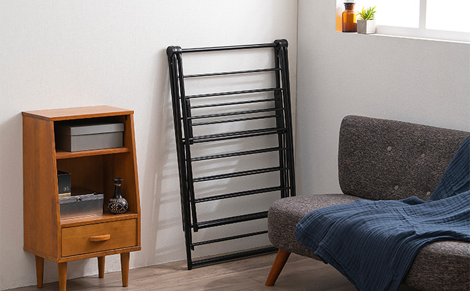 多機能スタイル物干し KTSM-157 ブラック アイリスオーヤマ 洗濯用品 室内干し 黒 スタイリッシュ デザイン 室内物干し バスタオル ふとん 折り畳み式 コンパクト 組み立て不要 簡単設置 