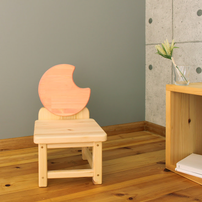 こども椅子　おつきさま（color：ピーチ）
※着日指定不可