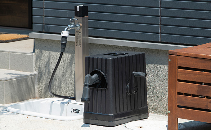 フルカバーホースリールEX 20M FHEXNー20 ダークグレー/ブラック アイリスオーヤマ 雑貨 庭 園芸 洗車 水やり 紫外線 劣化しにくい 傷みにくい 頑丈 水量調整 6つ 噴射パターン アクアガン ワンタッチコネクタ 