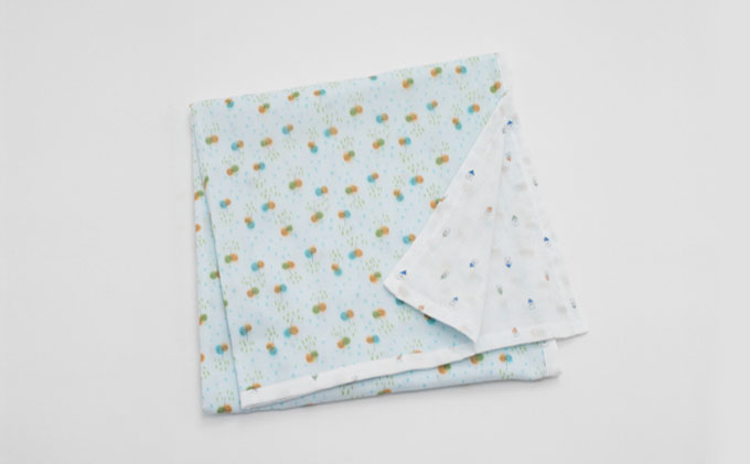 PGガーゼ　ブランケット ふたば ベビー 赤ちゃん 用品 グッズ アイテム お出かけ 敷く 掛ける くるむ ガーゼケット コンパクト 外出 ベビーカー 上掛け 水色 