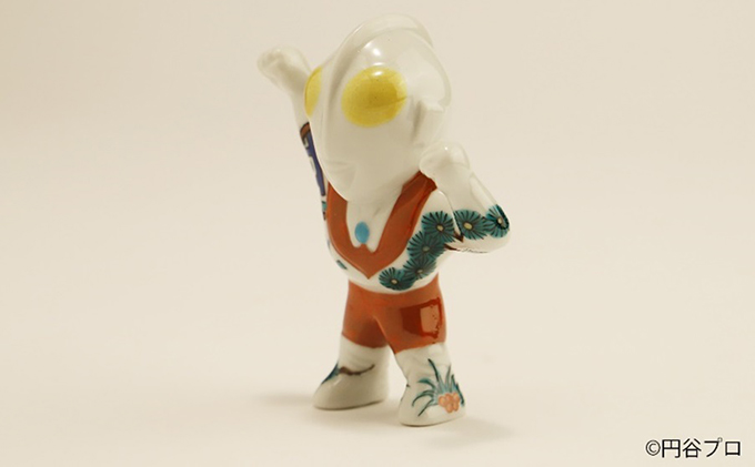 九谷焼　ウルトラマン　古九谷風 a05 工芸品 焼き物 キャラクター キャラ ヒーロー アニメ インテリア 置き物 雑貨 シリーズもの テレビアニメ 