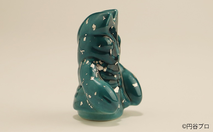 九谷焼　バルタン星人　銀ちらし a05 工芸品 焼き物 キャラクター キャラ ヒーロー アニメ インテリア 置き物 雑貨 シリーズもの テレビアニメ ウルトラマンシリーズ 敵 