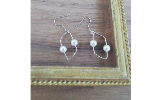 20-24伊勢志摩あこや本真珠ピアス・レクタングルR
