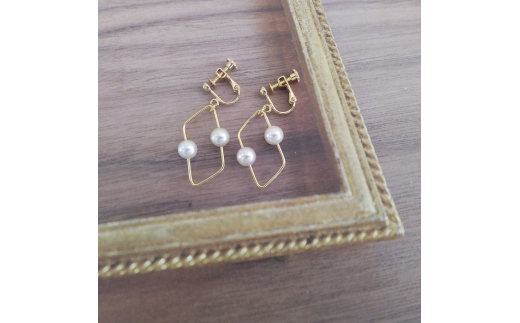 20-29伊勢志摩あこや本真珠イヤリング・レクタングルG